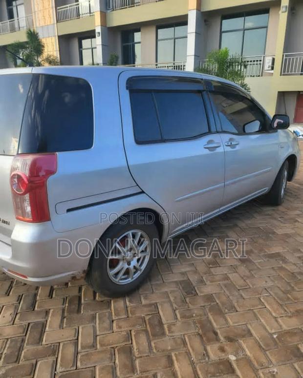 Toyota Raum 2006 Silver