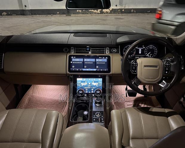 Land Rover Range Rover Vogue 2015 Gold