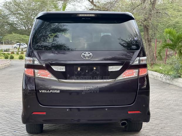 Toyota Vellfire 2009 Burgundy