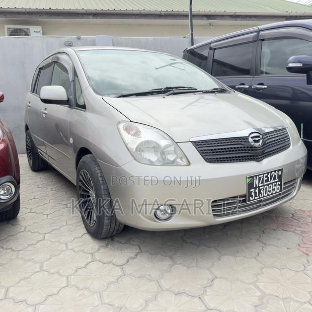 Toyota Corolla Spacio 2002 Beige