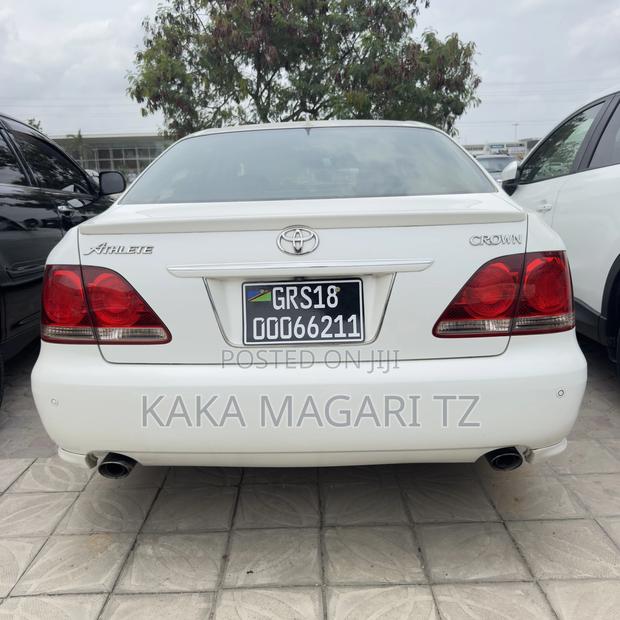 Toyota Crown 2007 White