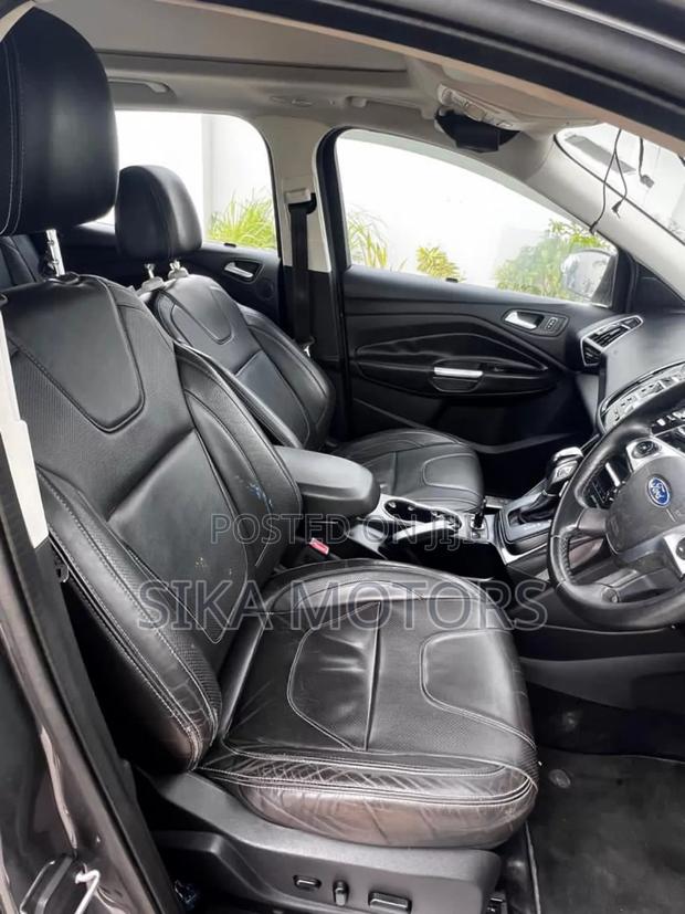 Ford Kuga 1.5 EcoBoost 150hp 2WD Titanium 2014 Gray