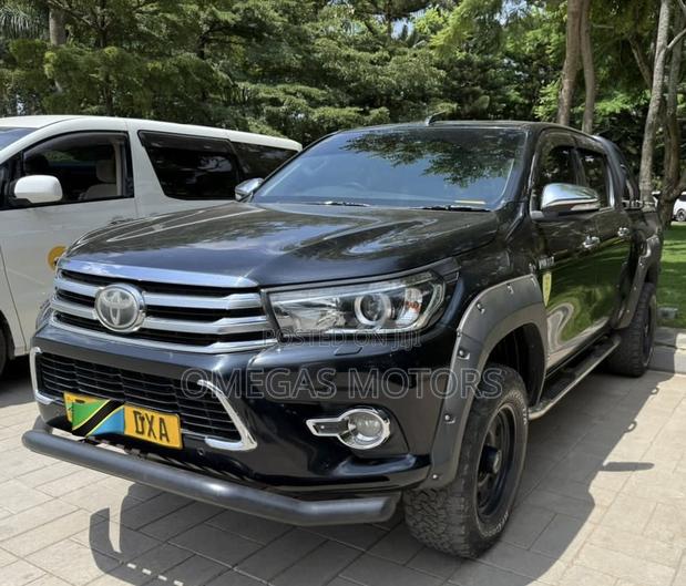 Toyota Hilux 2017 Black