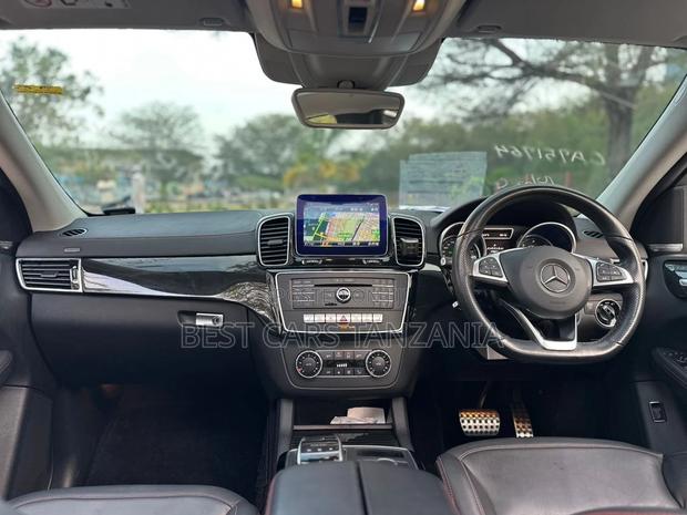 Mercedes-Benz GLE-Class 2016 White