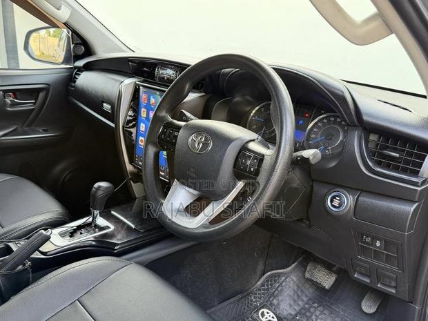 Toyota Fortuner 2.8 D AWD 2018 Gray