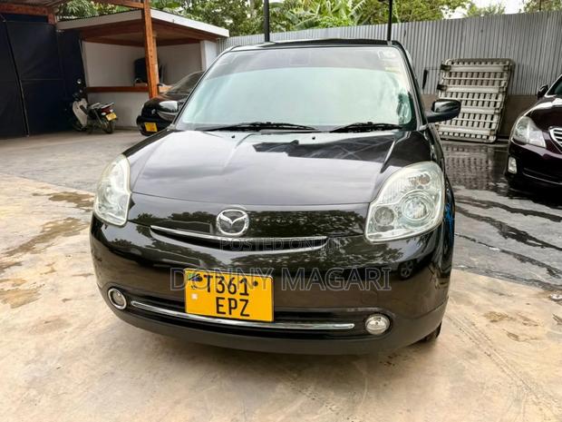 Mazda Verisa 2006 Black