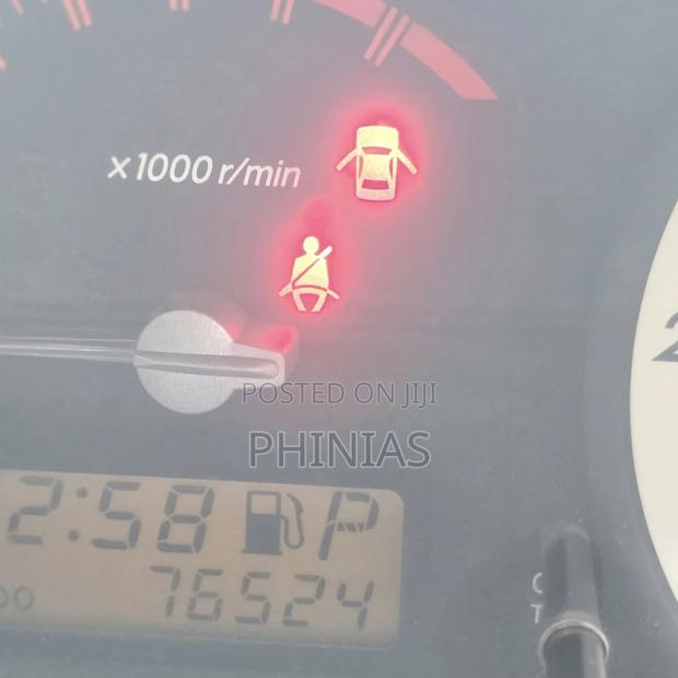 Toyota IST 2006 White