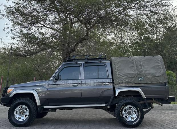 Toyota Land Cruiser 2018 Green