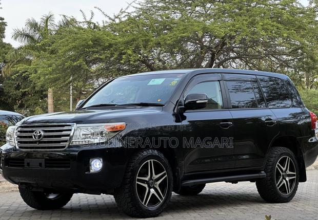 Toyota Land Cruiser 2015 Black