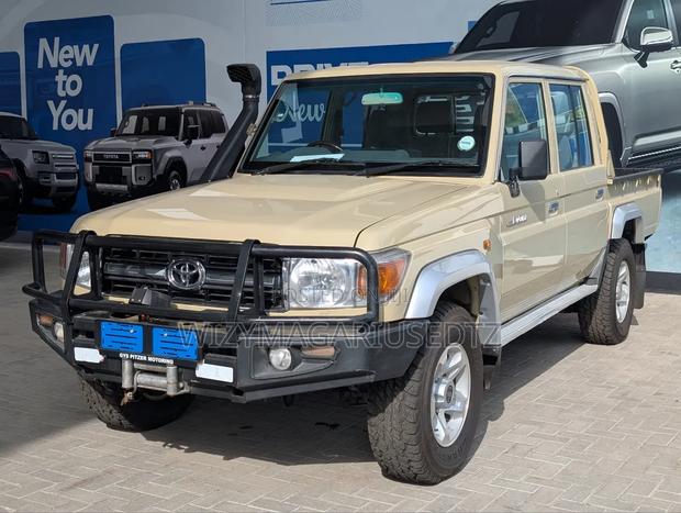Toyota Land Cruiser 76 Series 2020 Beige
