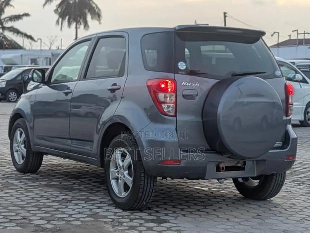 Toyota Rush 1.5 AWD 2008 Gray