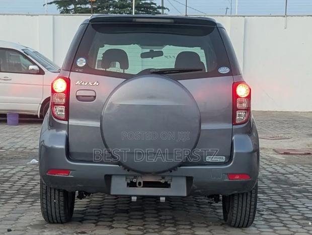Toyota Rush 1.5 AWD 2008 Gray