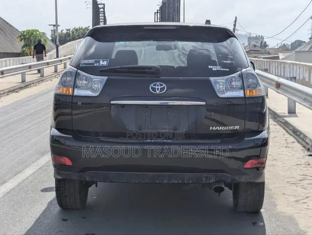 Toyota Harrier 2005 Black