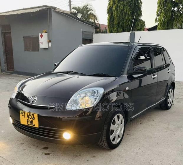 Mazda Verisa 2010 Black