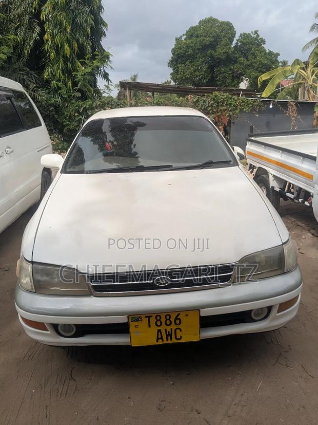 Toyota Corona 1999 White
