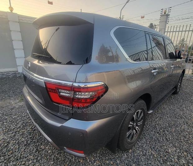 Nissan Patrol 2022 Gray