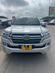 Toyota Land Cruiser 4.6 V8 ZX 2018 Silver for sale