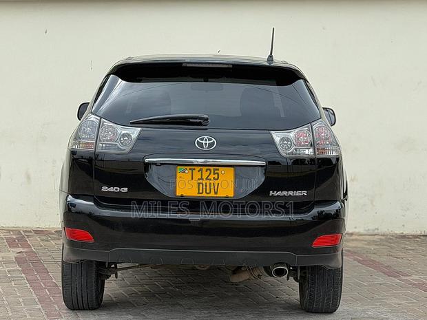 Toyota Harrier 2005 Black