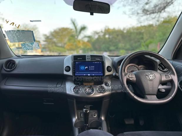 Toyota Vanguard 2012 Black