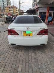Toyota Crown 2009 White for sale