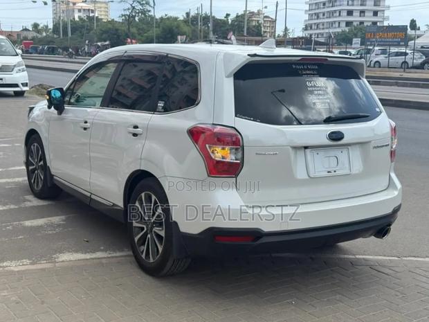 Subaru Forester 2.0XT Premium 4dr SUV AWD (2.0L 4cyl Turbo CVT) 2015