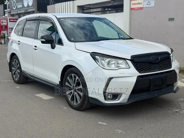 Subaru Forester 2.0XT Premium 4dr SUV AWD (2.0L 4cyl Turbo CVT) 2015