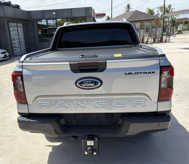 Ford Ranger 2025 Silver