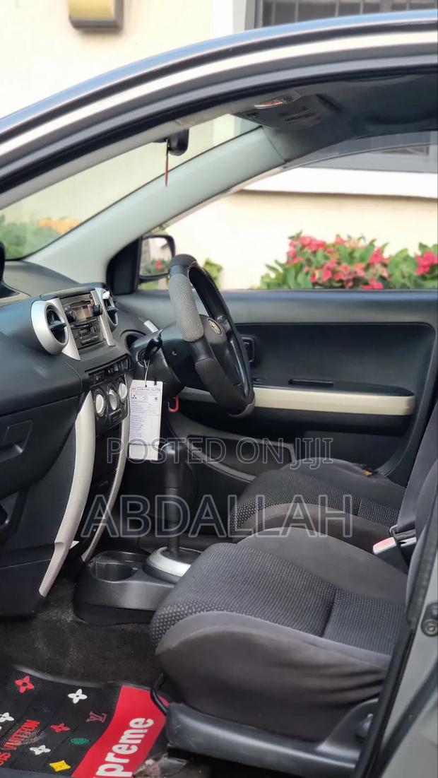 Toyota IST 2004 Silver