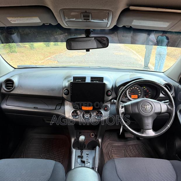Toyota RAV4 2010 Gray