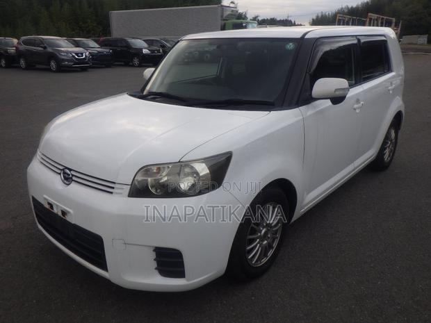 Toyota Corolla Rumion Hatchback 1.5 FWD 2008 White