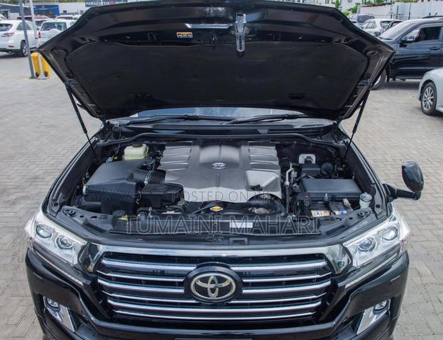 Toyota Land Cruiser 2016 Matt Black