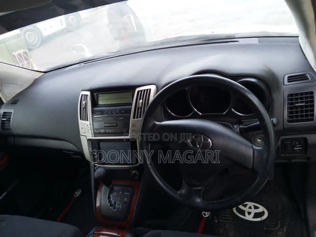 Toyota Harrier 2.4 2005 White