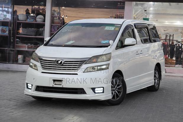 Toyota Alphard 2010 White