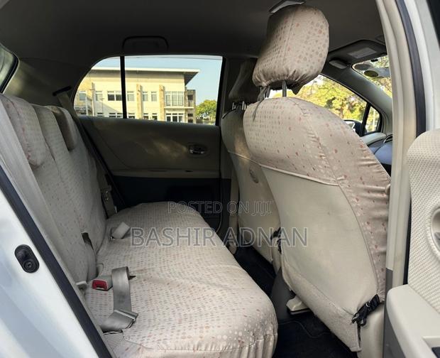 Toyota Vitz 1.3 FWD 3dr 2010 White