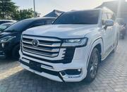 Toyota Land Cruiser LC300 2023 White for sale