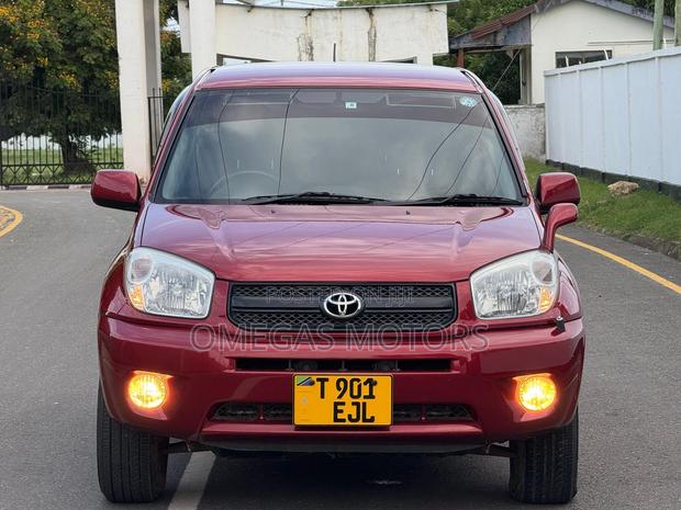 Toyota RAV4 1.8 2005 Maroon