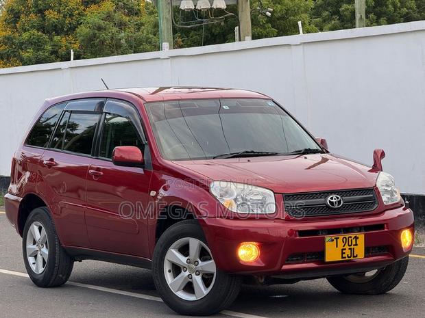 Toyota RAV4 1.8 2005 Maroon