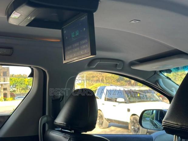 Toyota Vellfire 2010 Black