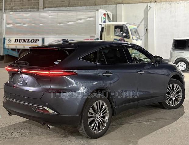 Toyota Harrier 2021 Gray