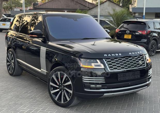 Land Rover Range Rover Vogue 2016 Black