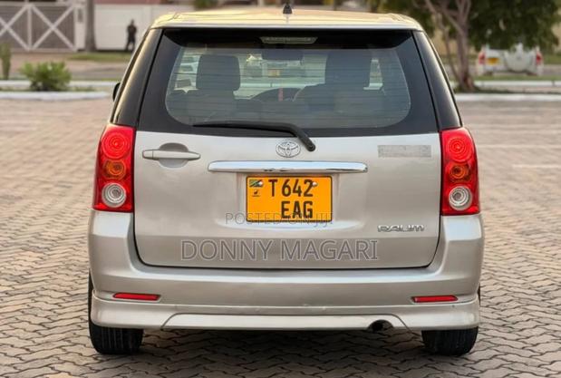 Toyota Raum 1.5 AWD 2003 Silver