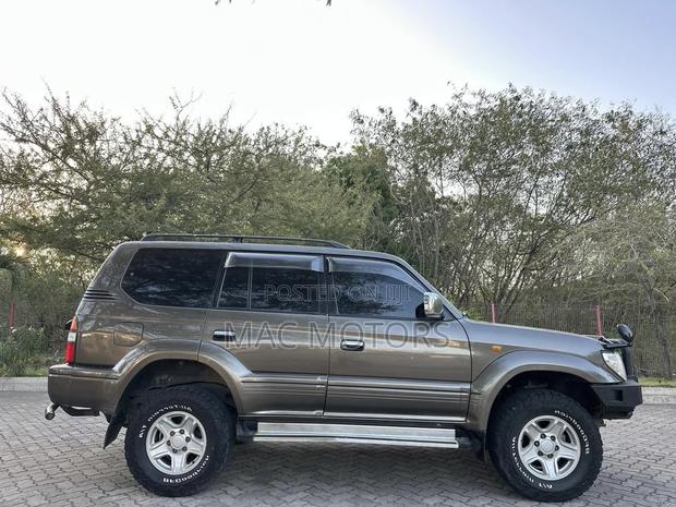 Toyota Land Cruiser Prado 3.0 TD 1999 Gray