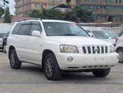 Toyota Kluger 2001 White for sale