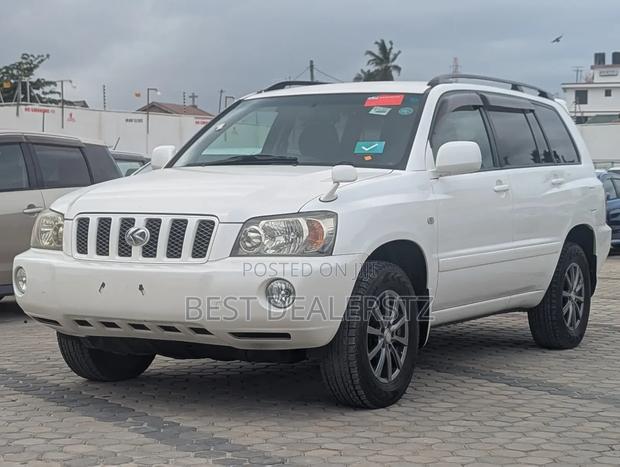 Toyota Kluger 2001 White
