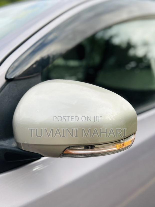 Toyota Passo 2011 Silver