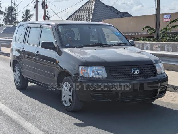 Toyota Succeed 2012 Black