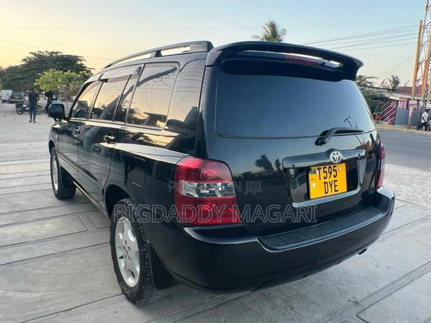 Toyota Kluger 2006 Black