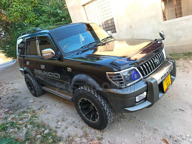 Toyota Land Cruiser Prado 2006 Black