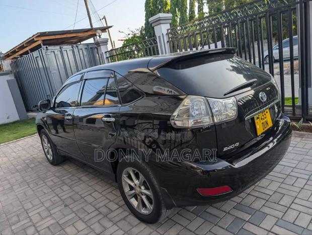 Toyota Harrier 2.4 2006 Black