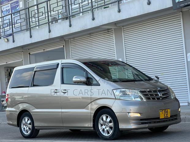 Toyota Alphard 2006 Gold